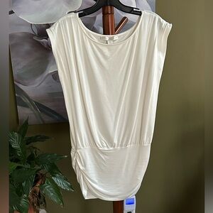 Neutral Women’s Cap-Sleeve Ruched Hem Top
